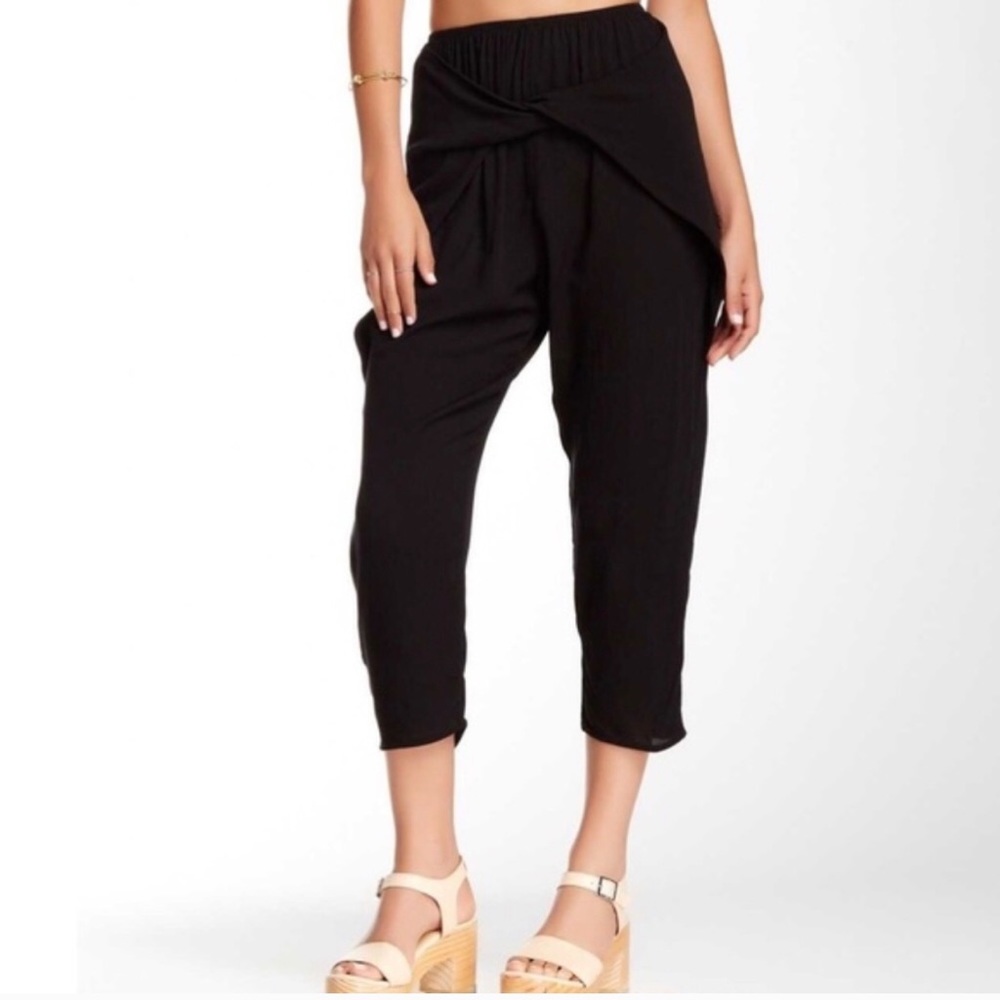 Free Press Brand Knot Front Pants Cropped NWOT